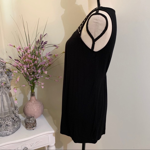 Liz Lange Stud Embellished Maternity Tank size XS - Picture 3 of 8
